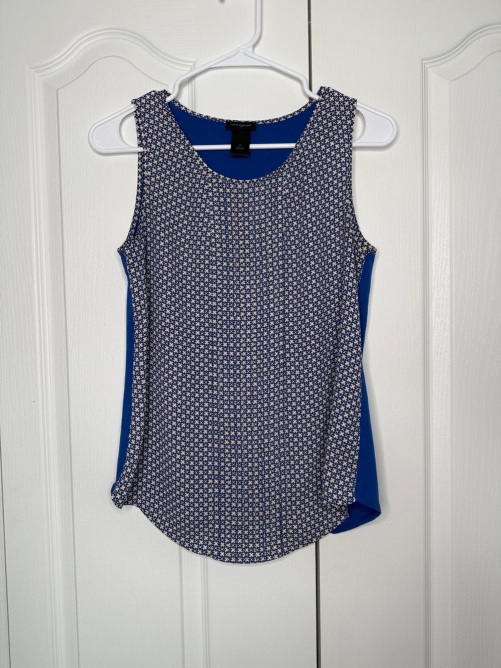 Ann Taylor Tank - geometric pattern - size xs